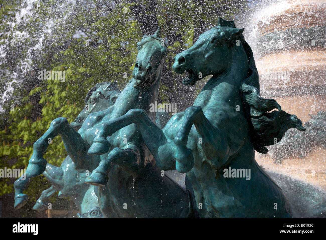 Skulptur von Emmanuel Fremiet bei Fontaine de l Observatoire Paris Frankreich Stockfoto