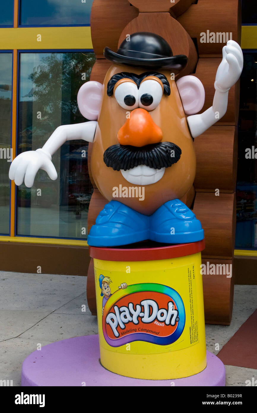 Mr. Potato Head Statue im Downtown Disney Marketplace in Orlando Florida USA Stockfoto