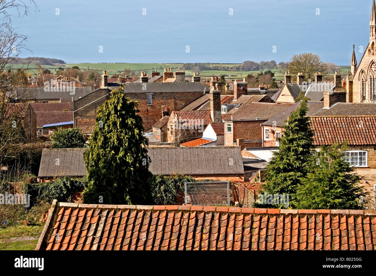 Blick über die Dächer von der Windmühle Hotel vorbei an der alten Methodist Kapelle in Alford Lincolnshire Stockfoto