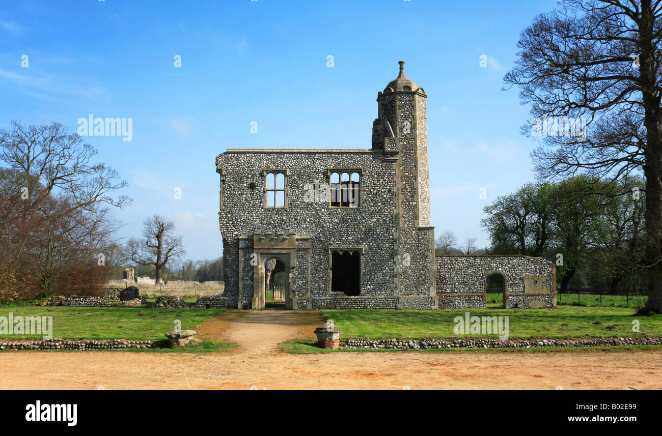 Ruine der äußeren Torhaus von Baconsthorpe Burg, in der Nähe von Holt, Norfolk, Großbritannien. Stockfoto