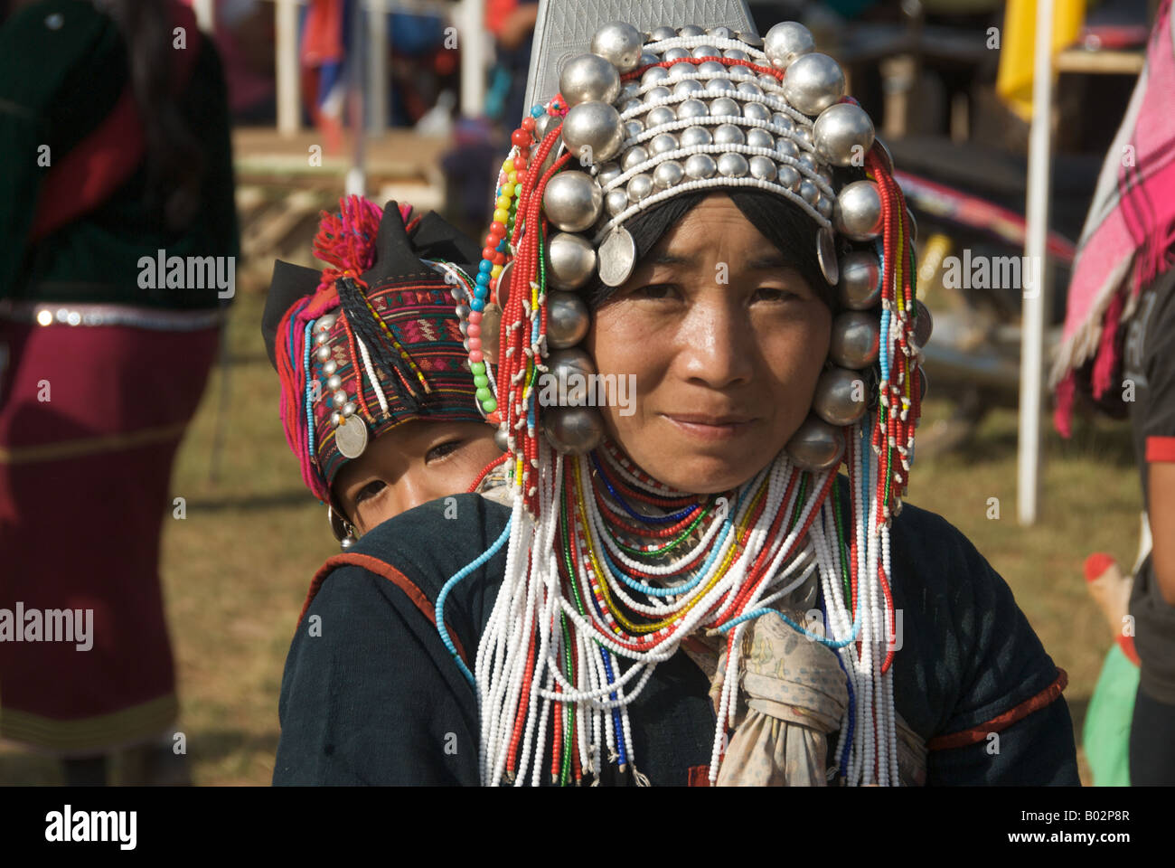 Porträt Akha Hügel Stamm Frau und Baby Mai Salong Provinz Chiang Rai Thailand Stockfoto
