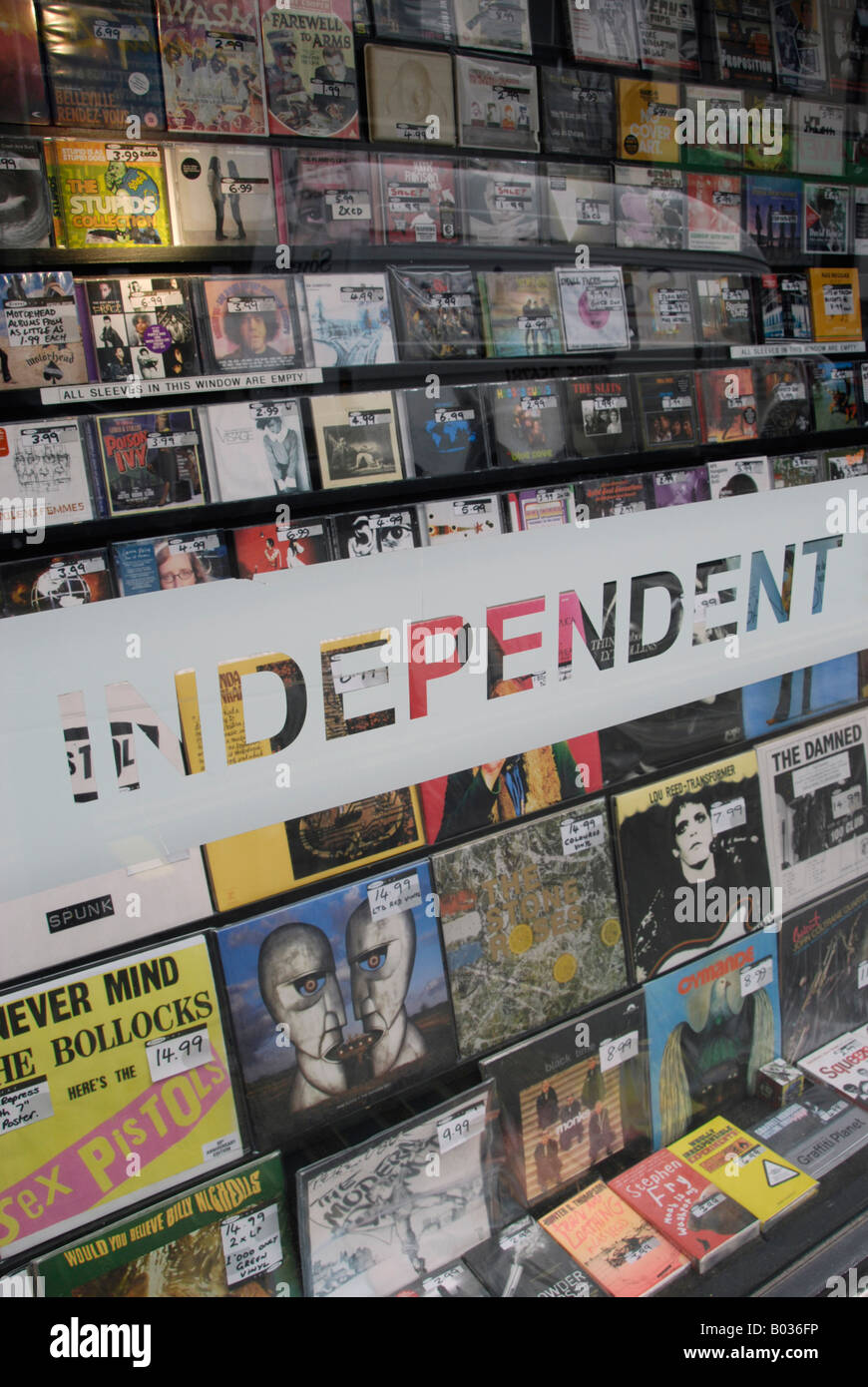 Musik CD-Schaufenster in unabhängigen Londoner Plattenladen Stockfoto