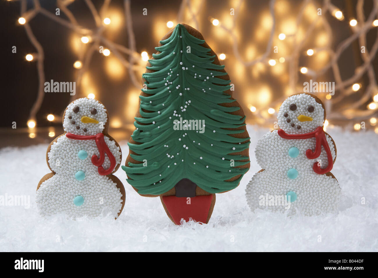 Schneemann und Weihnachtsbaum-Lebkuchen Stockfoto