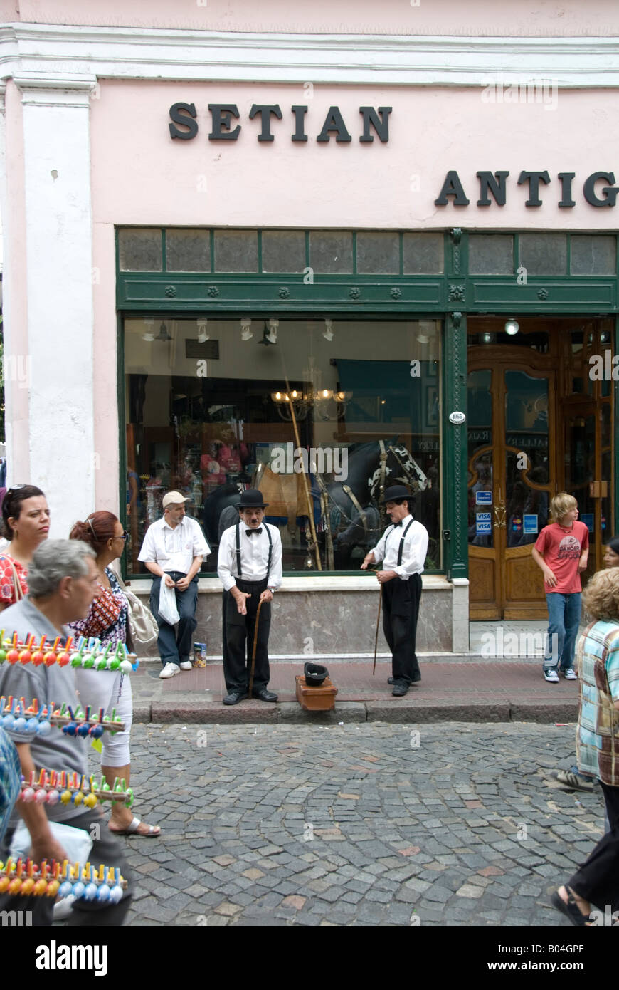 Straßenszenen, Musiker, Künstler, Live-Bands, Antiquitäten, Stände, Gemüsemarkt, Buenos Aires, Argentinien, Südamerika Stockfoto