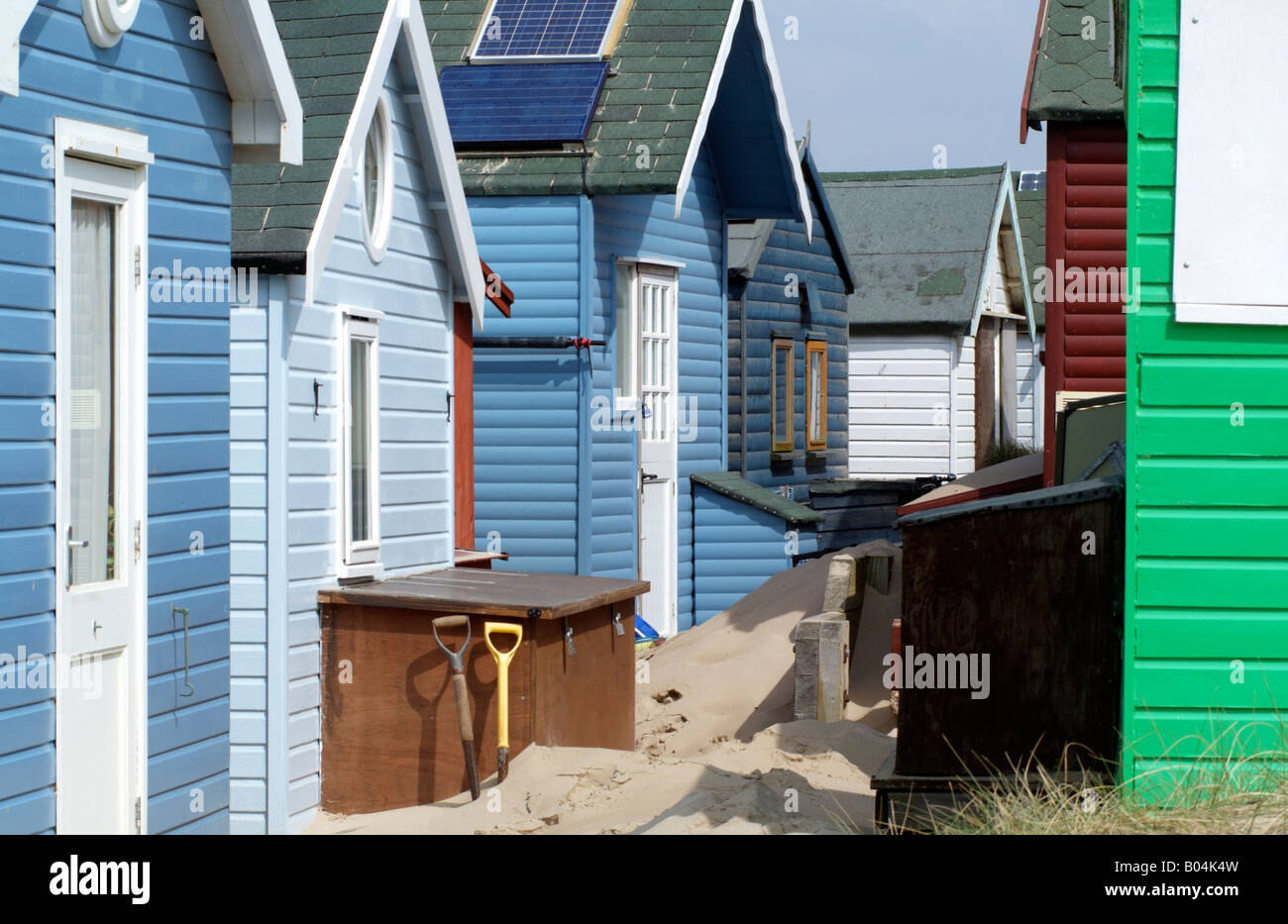 Mudeford Sandbank Strandhäuser aus Holz Dorset England UK Stockfoto