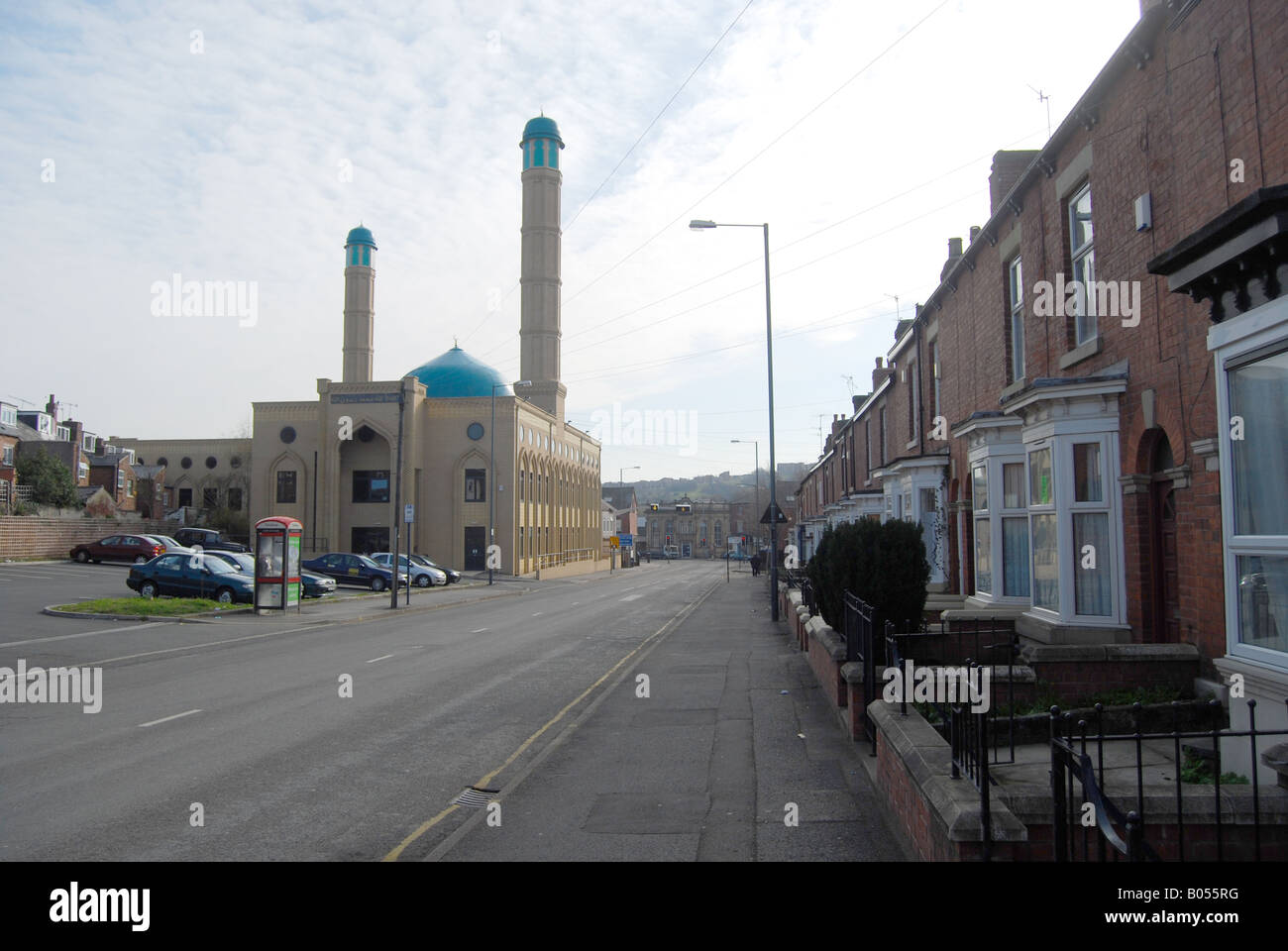 Moschee Minarett Gebet Gebete, die Sheffield Road Reihenhaus Häuser integriert separate Stockfoto