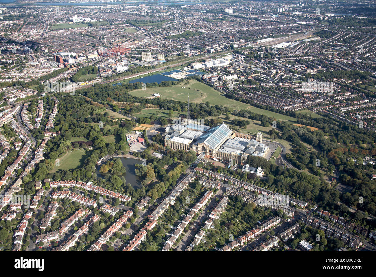 Luftbild südöstlich von Alexandra Palace Park Lake Reservoir s Gehäuse Wood Green und Hornsey London N22 N8 England UK Stockfoto
