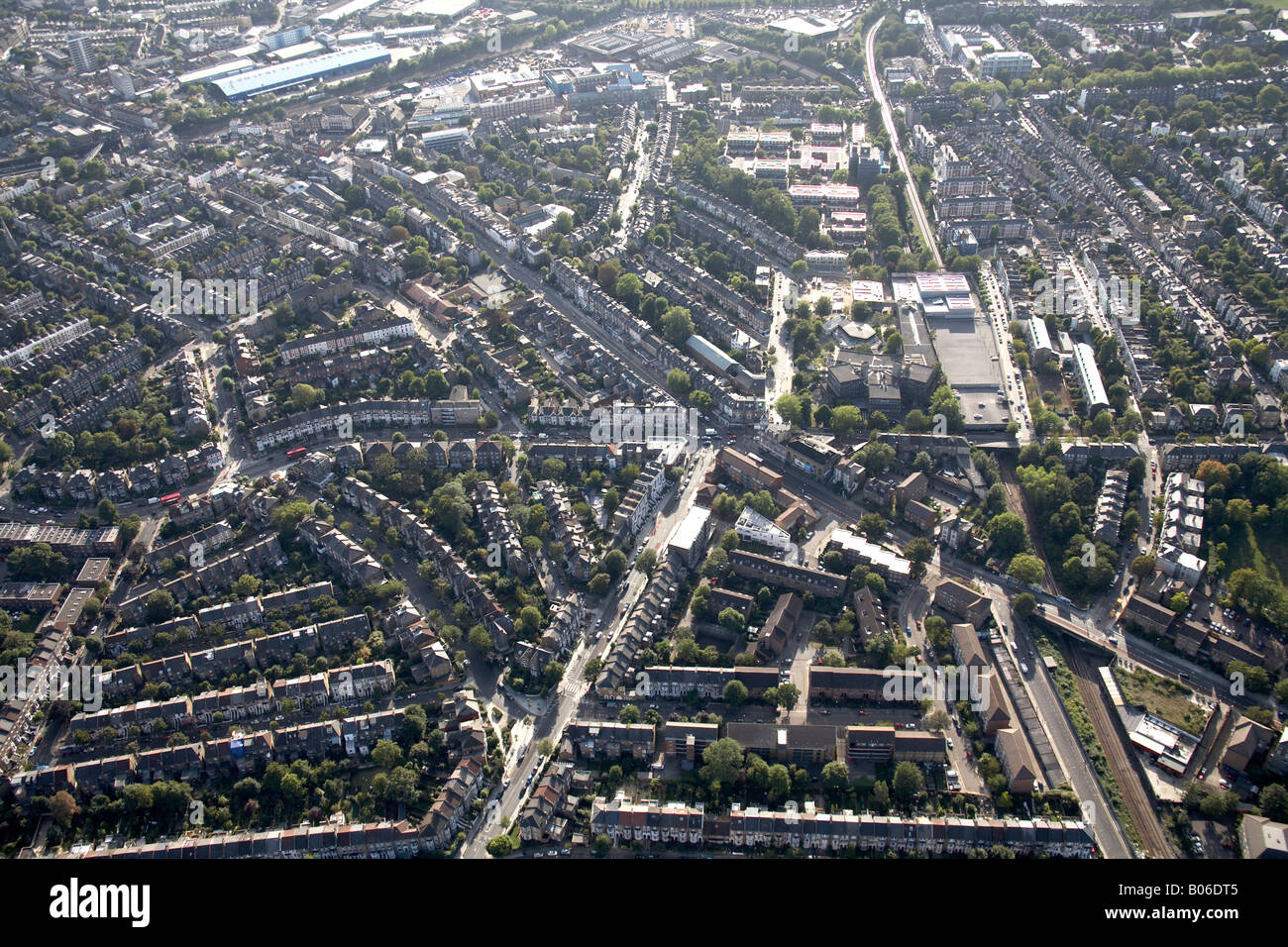 Luftbild Süd-westlich von Kentish Town Industrial Estate Eisenbahn Linien A400 Straße und s Gehäuse London NW5 N19 N7 England Stockfoto