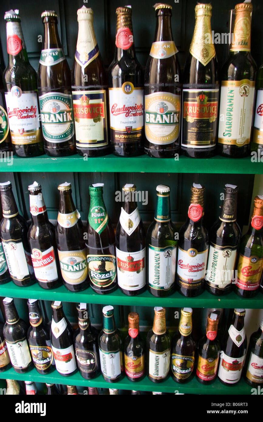 Bier Flaschen Prag Tschechische Republik Stockfotografie Alamy