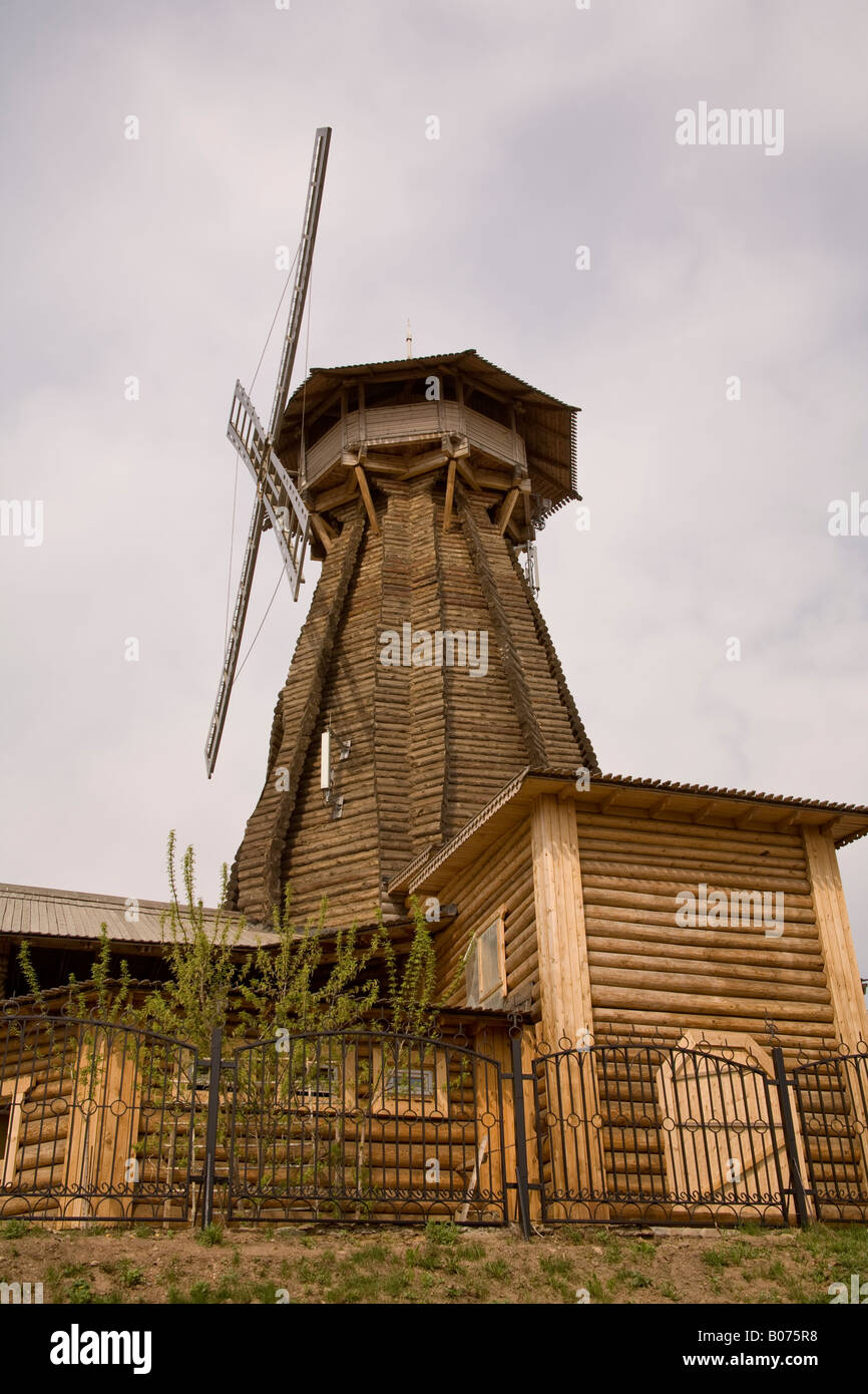 Hölzerne Windmühle am Stadtmarkt, Moskau, Russland, Russische Föderation Stockfoto