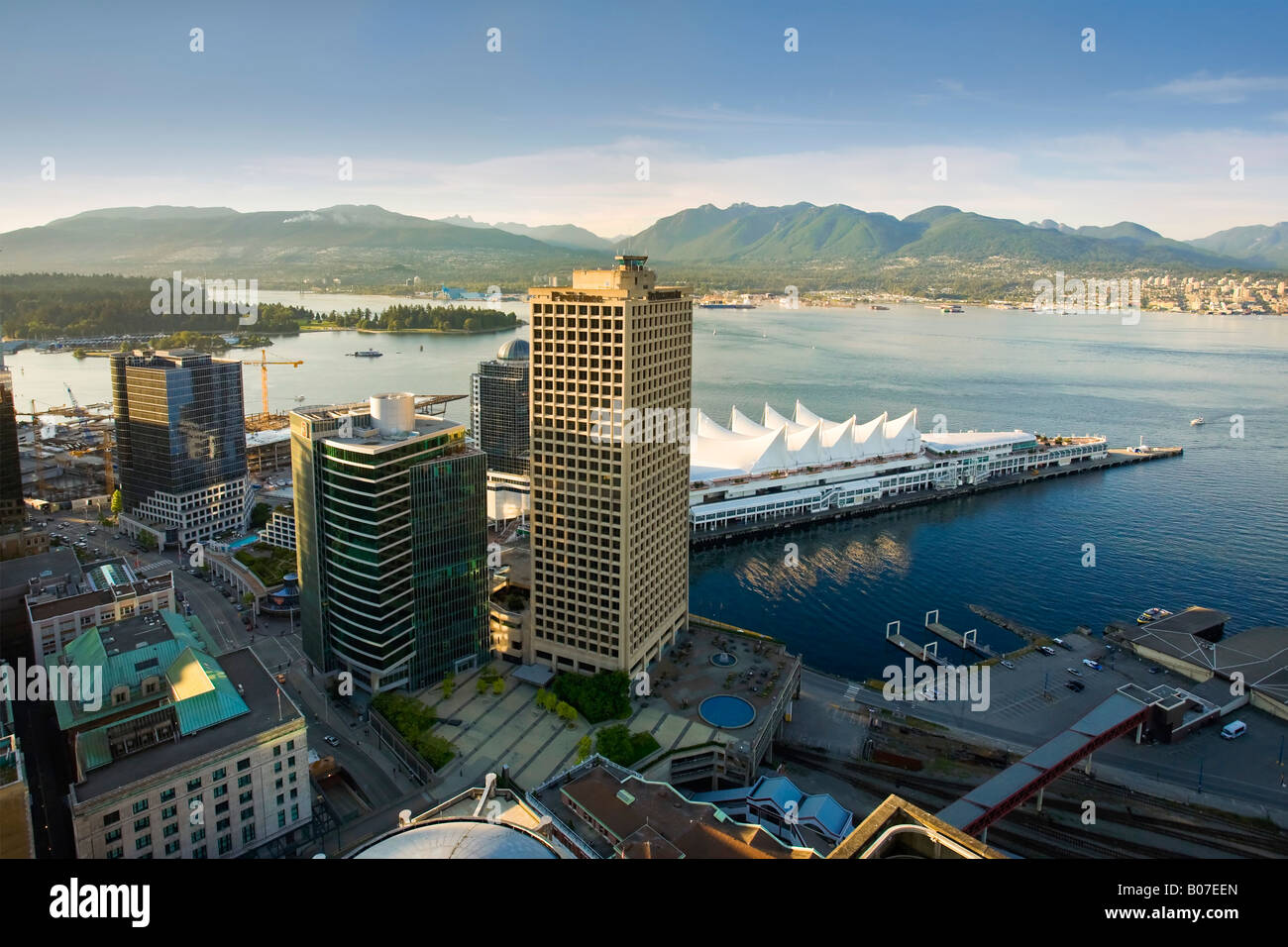 Hafen & Canada Place Komplex von LOOKOUT! Turm, Vancouver, Britisch-Kolumbien, Kanada Stockfoto