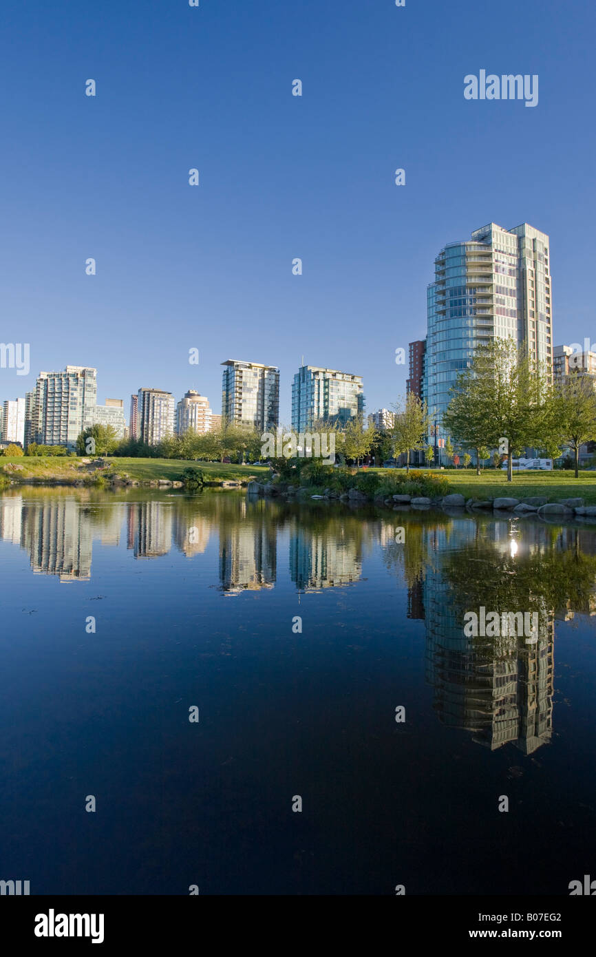 Devon Harbour Park und Downtown Skyline von Vancouver, Vancouver, Britisch-Kolumbien, Kanada Stockfoto
