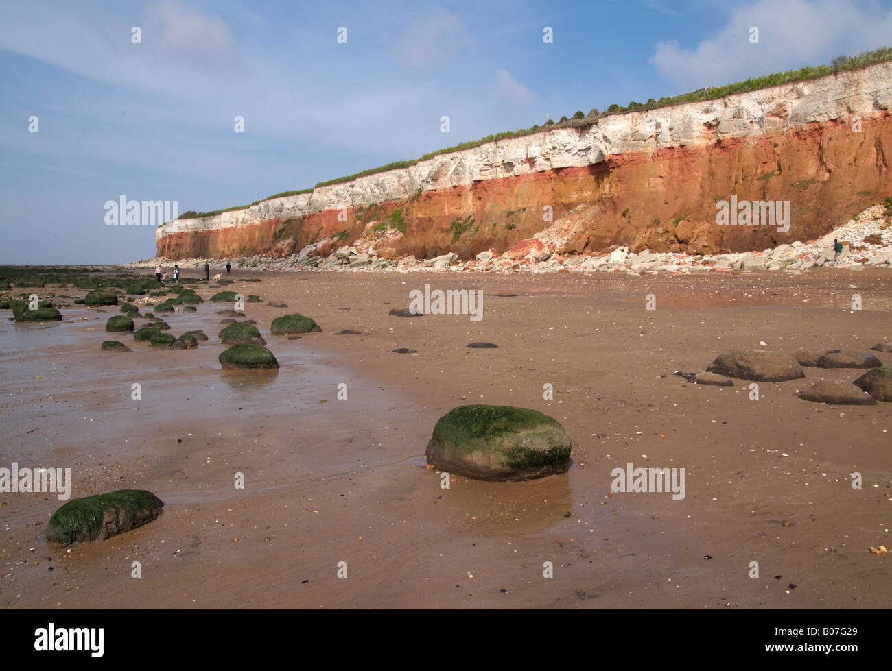 GESTREIFTE FELSEN BEI HUNSTANTON. NORFOLK. ENGLAND. UK Stockfoto