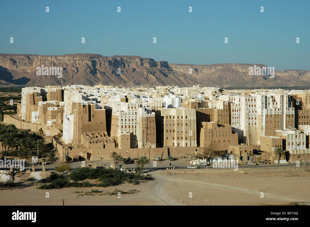 Shibam, auffällig Lehmziegeln Wolkenkratzer-Stadt in Jemen Hadhramawt Region genannt "Manhattan der Wüste" Stockfoto
