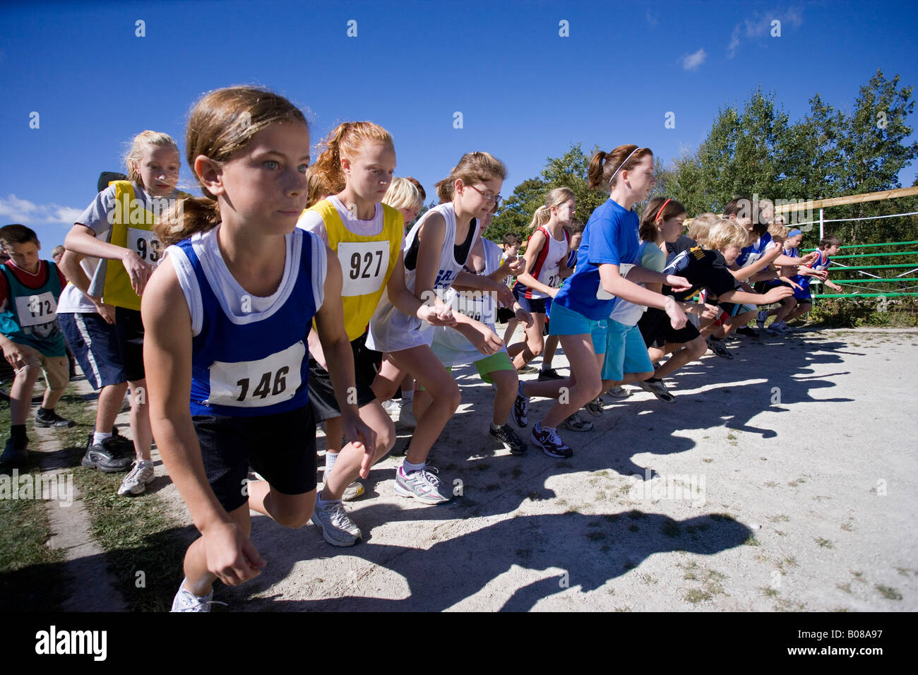 Leichtathletik laufen Alter 10 11 12 Stockfoto