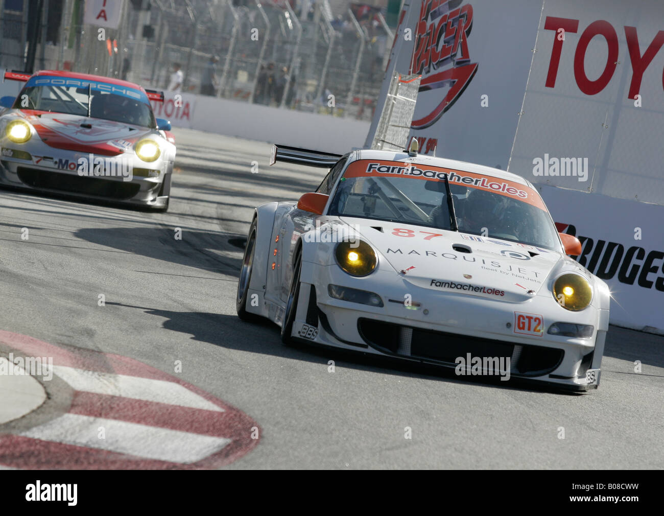 GT2-Klasse racing Porsche im Wettbewerb der American Le Mans Series in Long Beach, Kalifornien Stockfoto