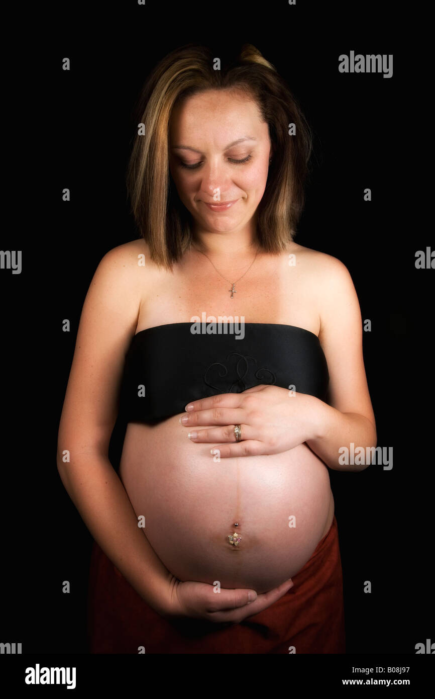 Schwangere Frau paar ausgesetzt nackten nackten Bauch Bauch Bauch Stockfoto