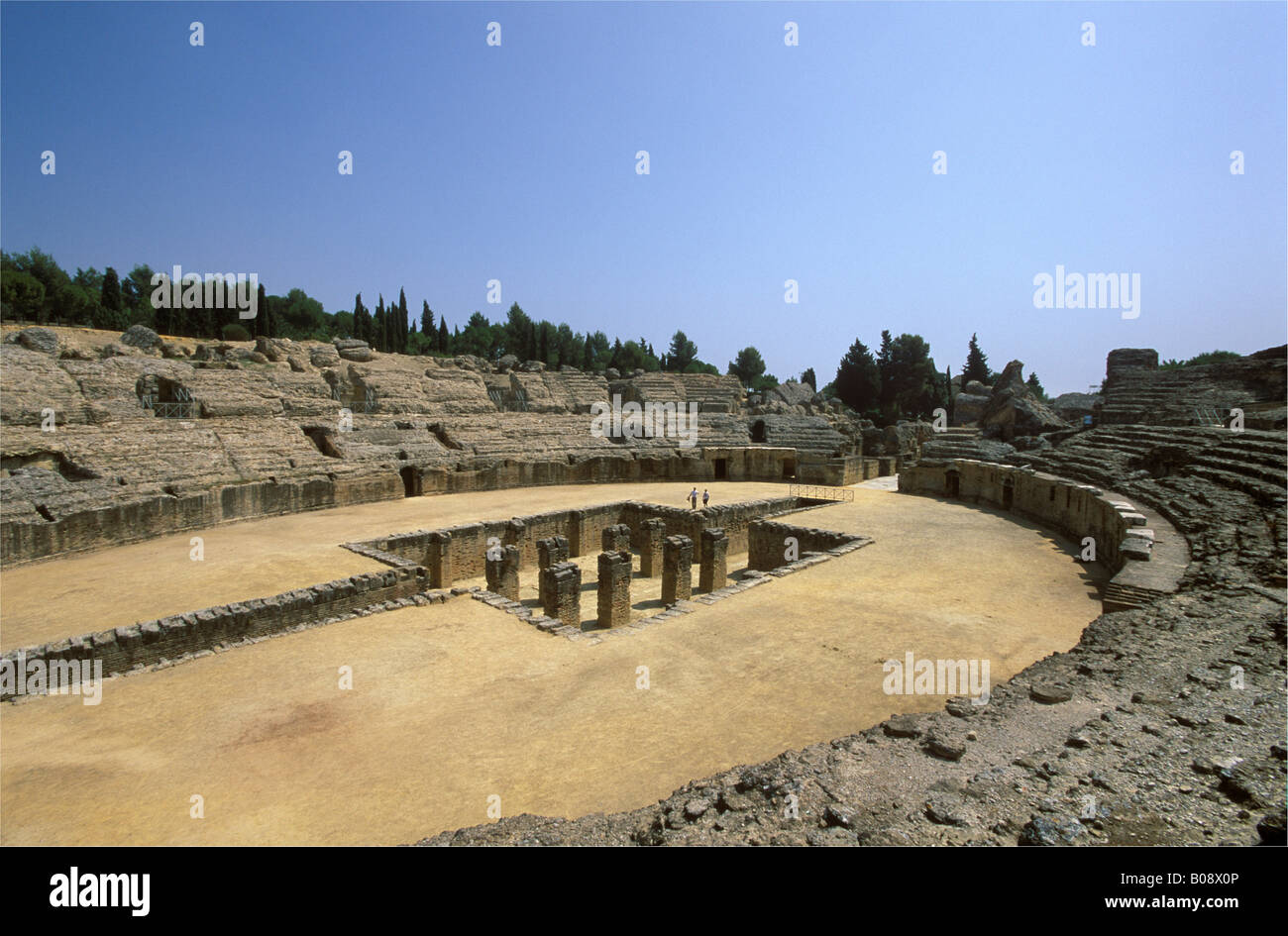 Ruinen eines römischen Amphitheaters Italica, Provinz Sevilla, Andalusien, Spanien Stockfoto