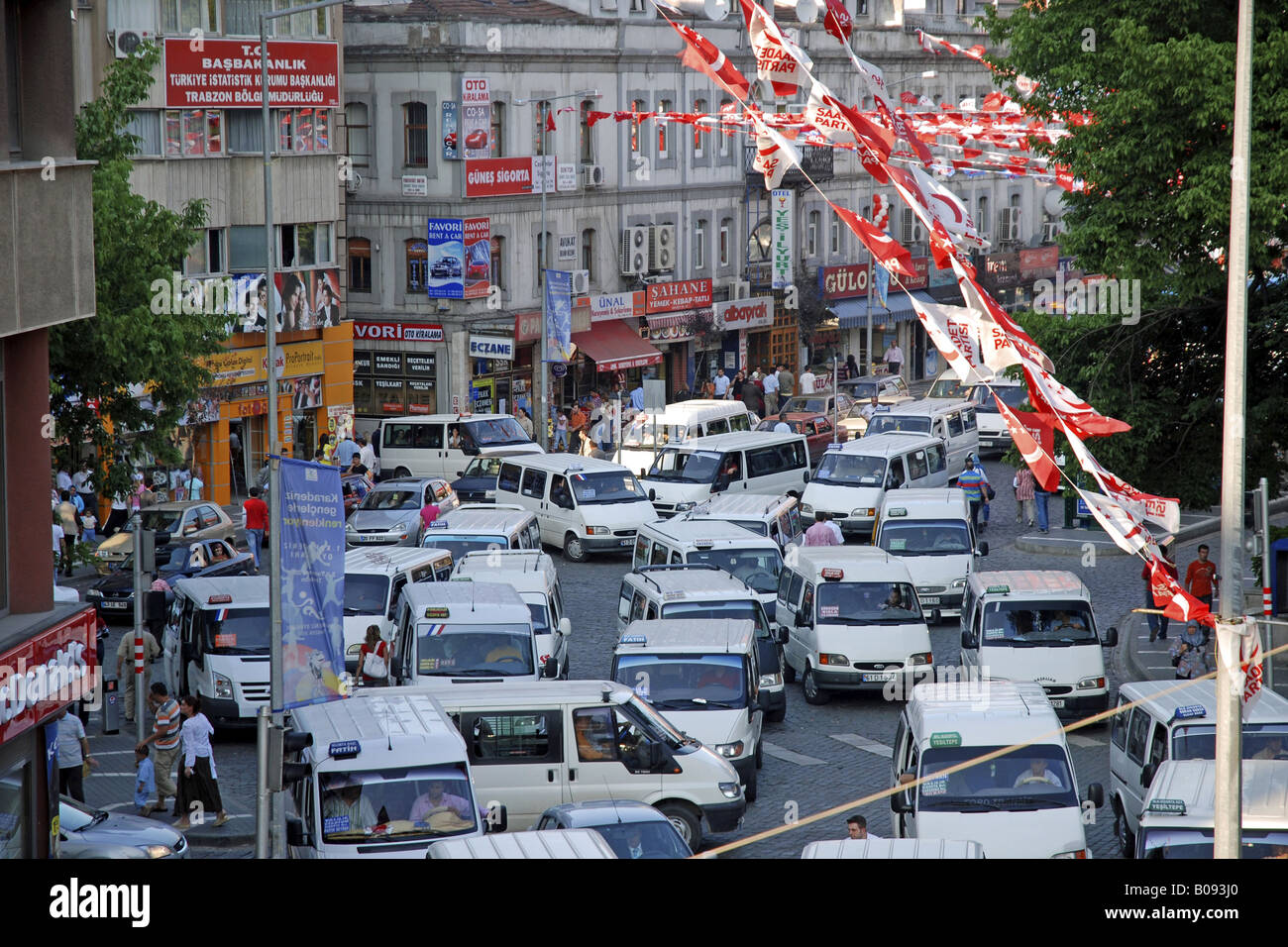 Verkehrschaos auf den Straßen von Trabzon, Türkei, Trabzon Stockfoto
