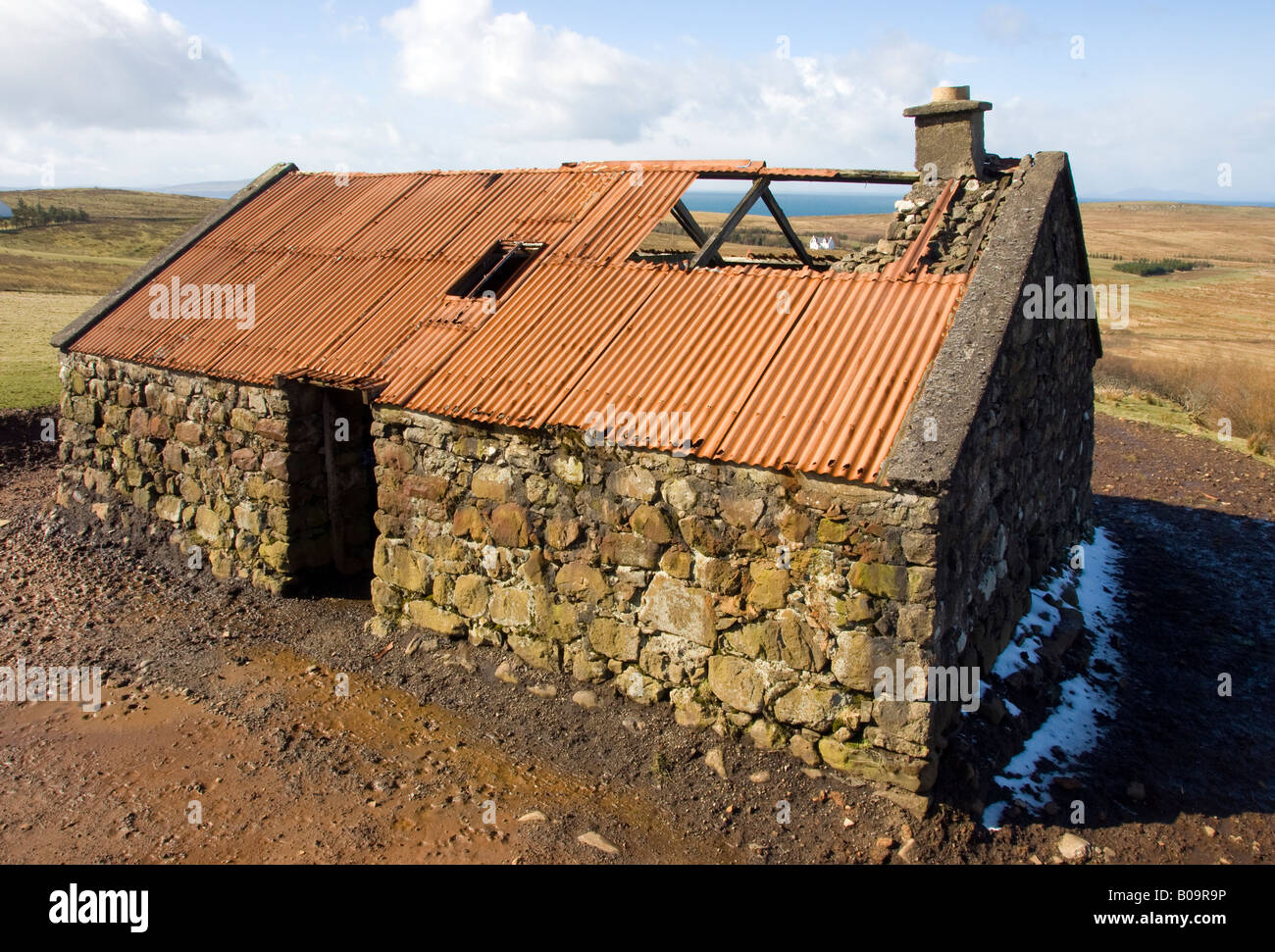 verlassene Scheune mit Wellblech Blechdach auf Trotternish Halbinsel Isle Of skye Stockfoto