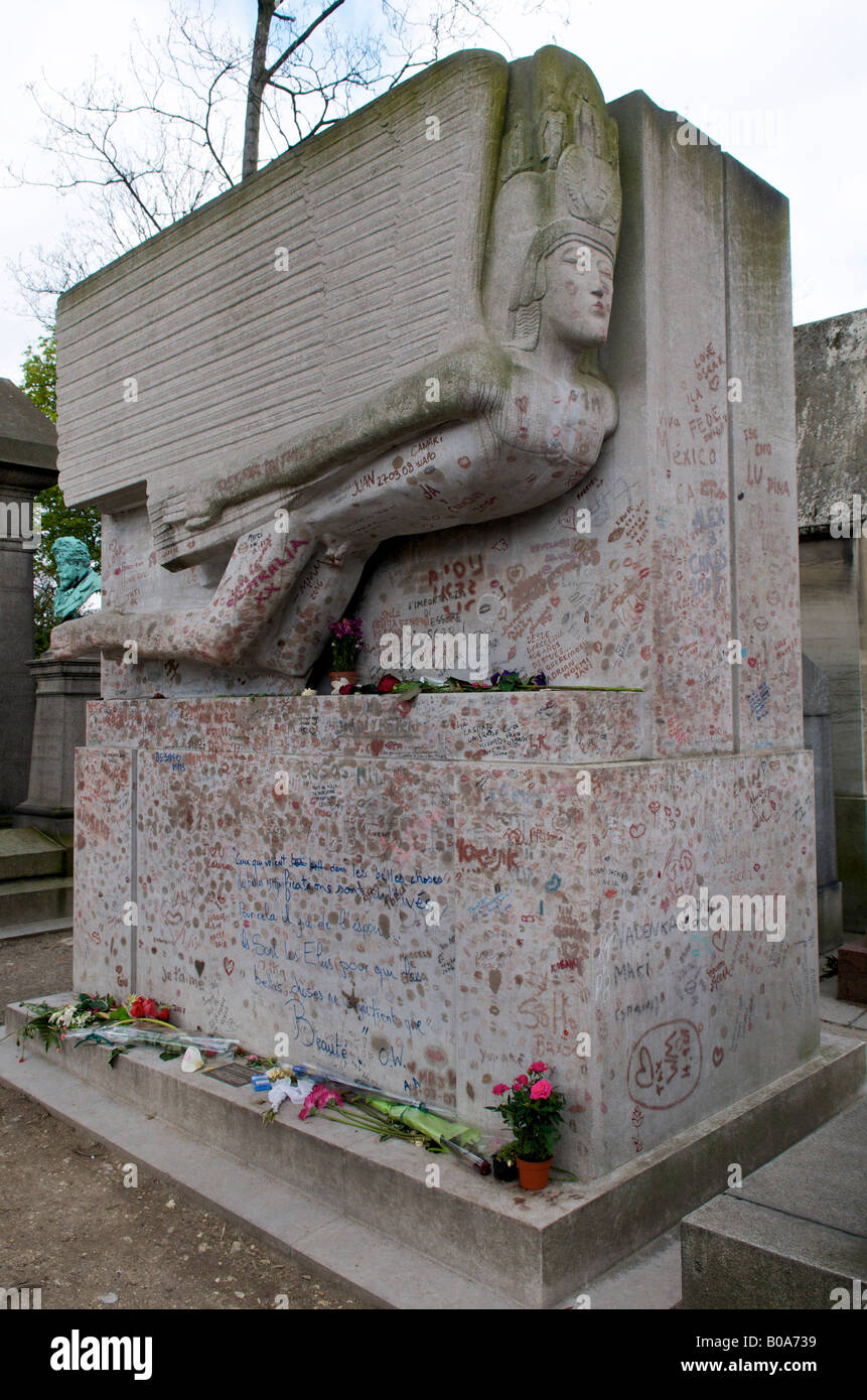 Oscar Wilde Art-Deco-Denkmal im Père Lachaise Friedhof Paris France Stockfoto