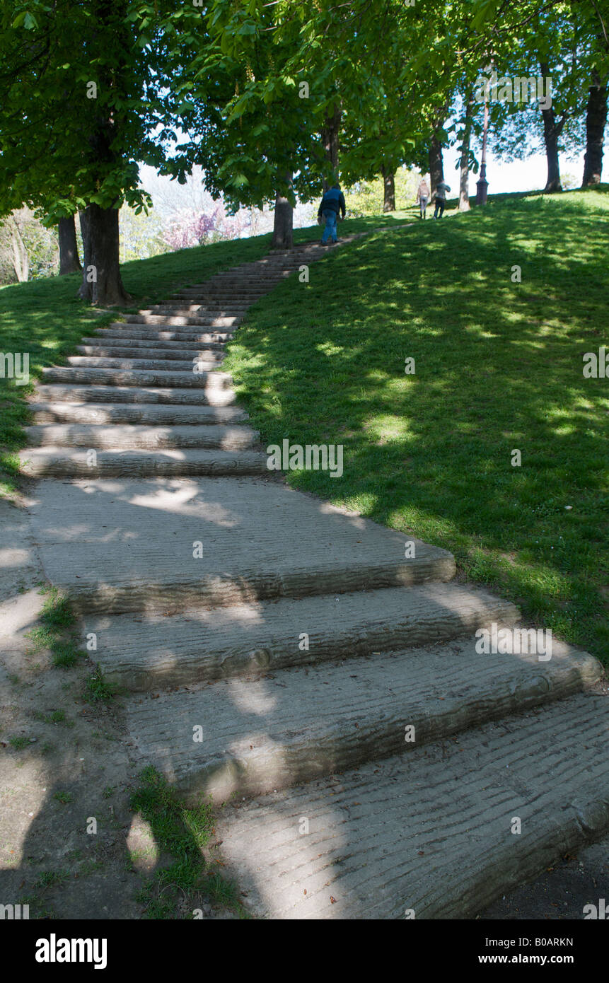 Parc des Buttes Chaumont ein öffentlicher Park in Paris, Frankreich. Stockfoto