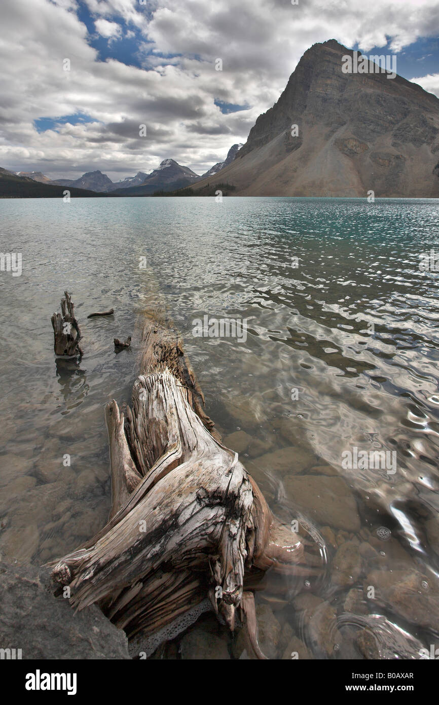 Kleinen See und einem Haken am kalten Morgen in Bergen Kanadas Stockfoto