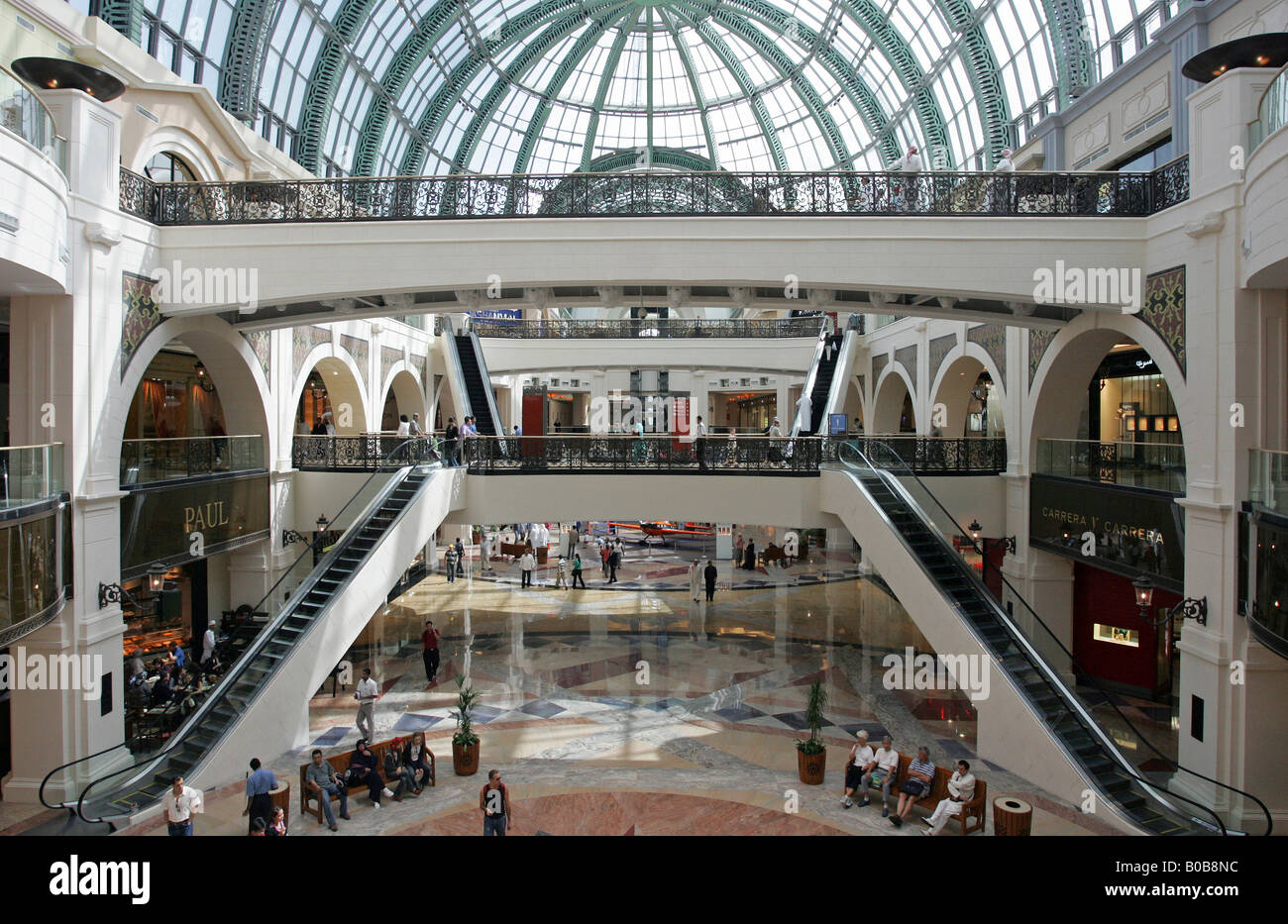 Innenraum der Mall of the Emirates in Dubai, Vereinigte Arabische Emirate Stockfoto