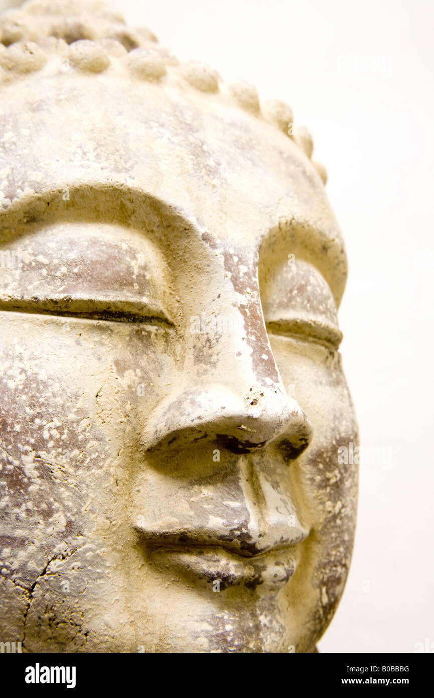 Thailändische Buddha-Statue aus Stein. Stockfoto