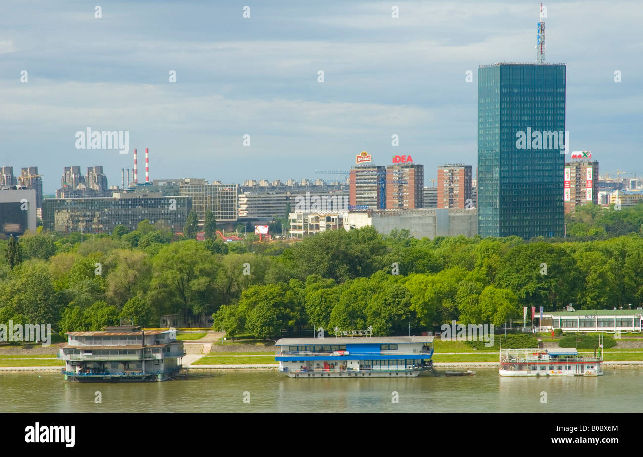 Blick von Kalemegdan Park in Richtung Novi Belgrad Bezirk mit Usce Tower Belgrad-Serbien-Europa Stockfoto