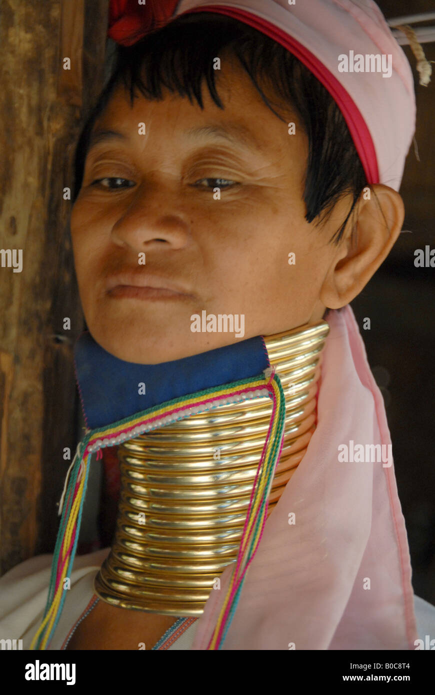 Longneck Karen Dame, ethnische Minderheit Dorf, thailändisch-burmesischen Grenze, Mae Hong Son, Thailand Stockfoto