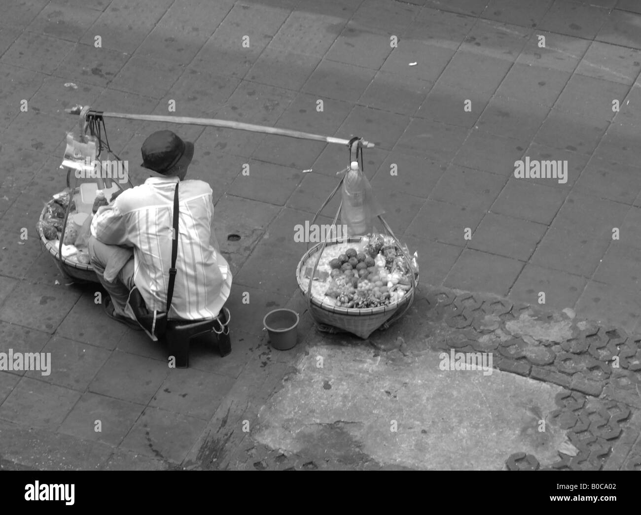 Bangkok Menschen, Leben und sterben in Bangkok, Sukhumvit Road Straßenhändler Stockfoto