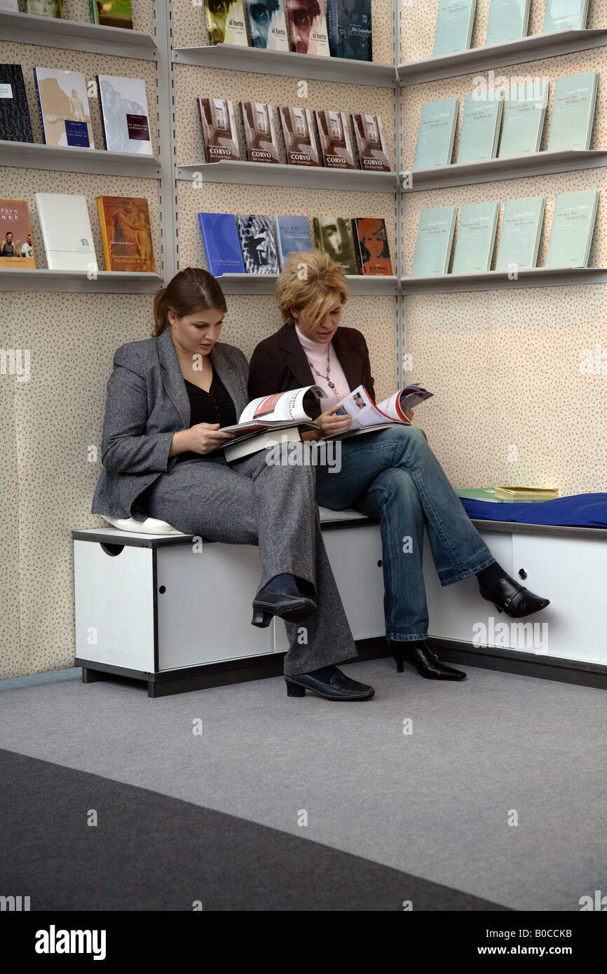 Besucher auf der Frankfurter Buchmesse, Deutschland Stockfoto