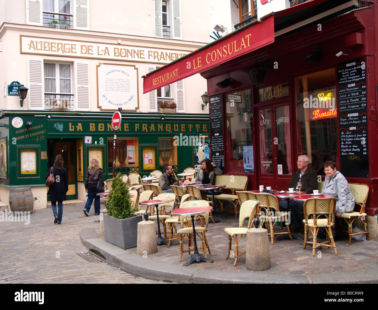 Montmartre Straßenecke Café Paris Frankreich Stockfoto