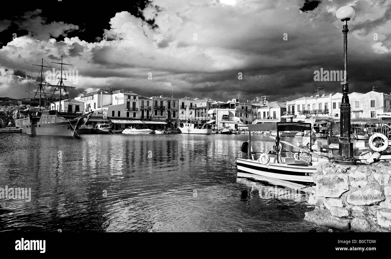 Fischereihafen von Rethymno, Kreta, Griechenland, Europa. Stockfoto