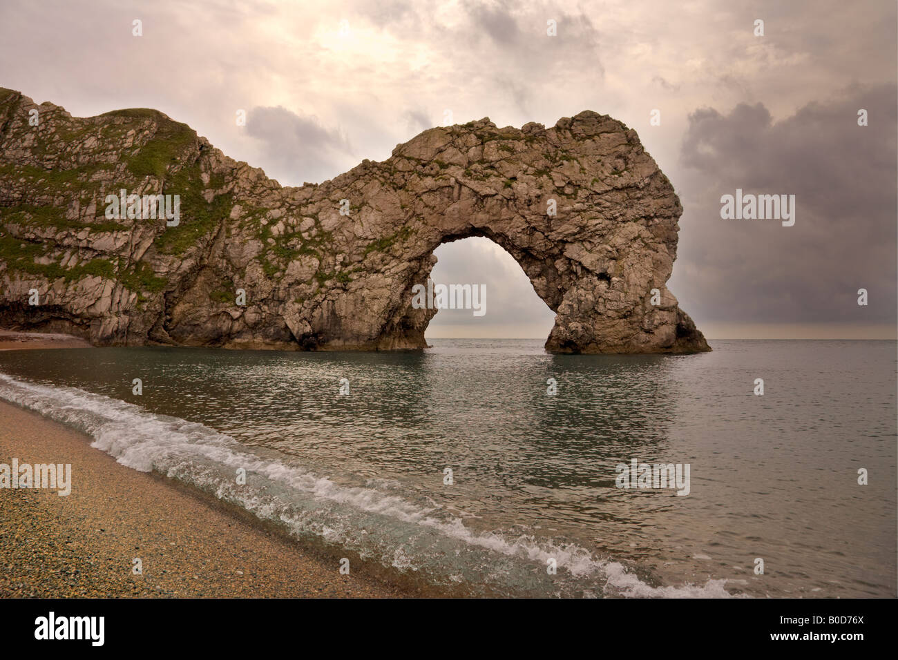 Durdle Door in der Nähe von Lulworth Cove, Dorset, England Stockfoto
