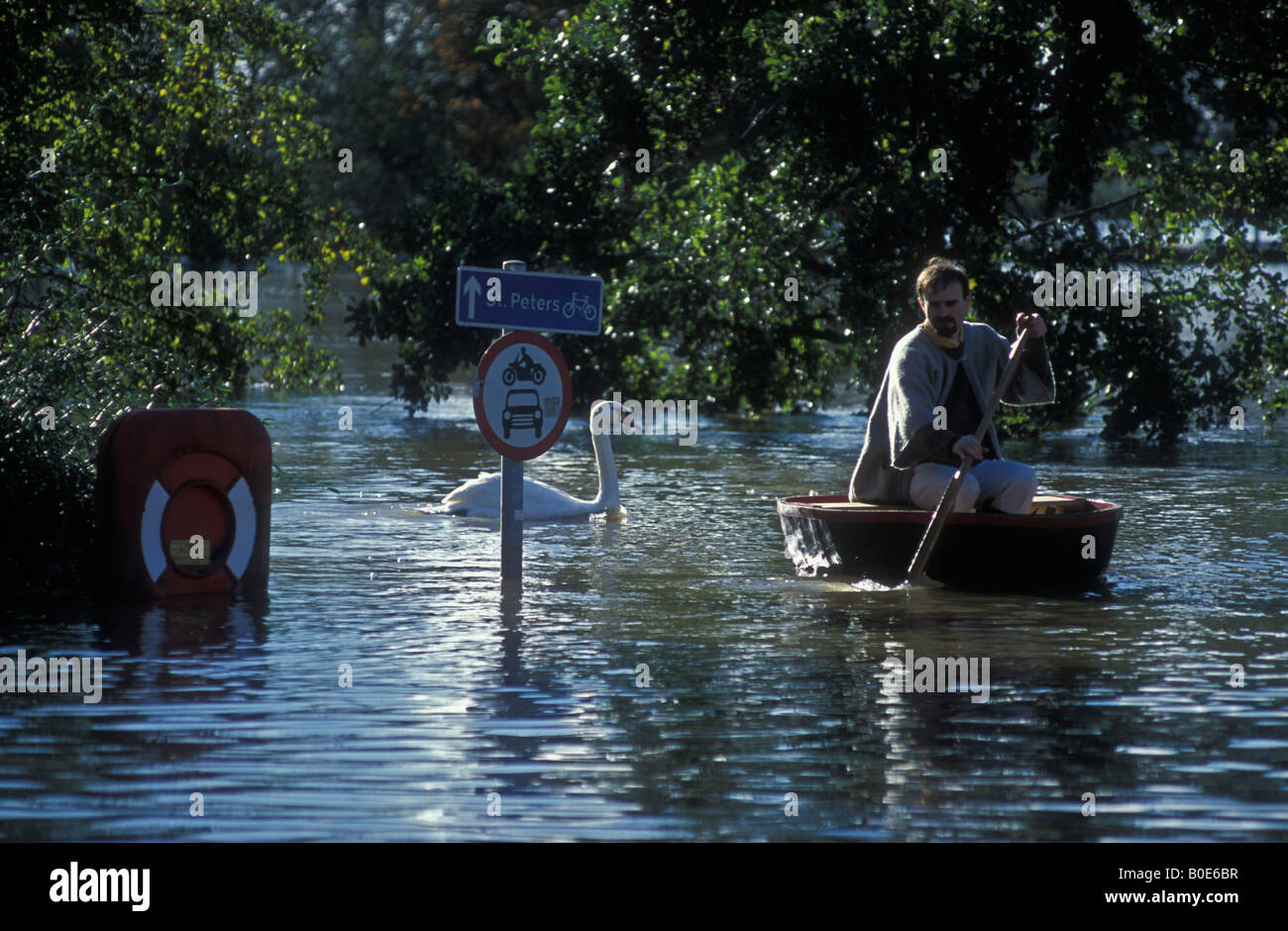 Hochwasser am Fluss Severn Worcester England November 2000 Stockfoto