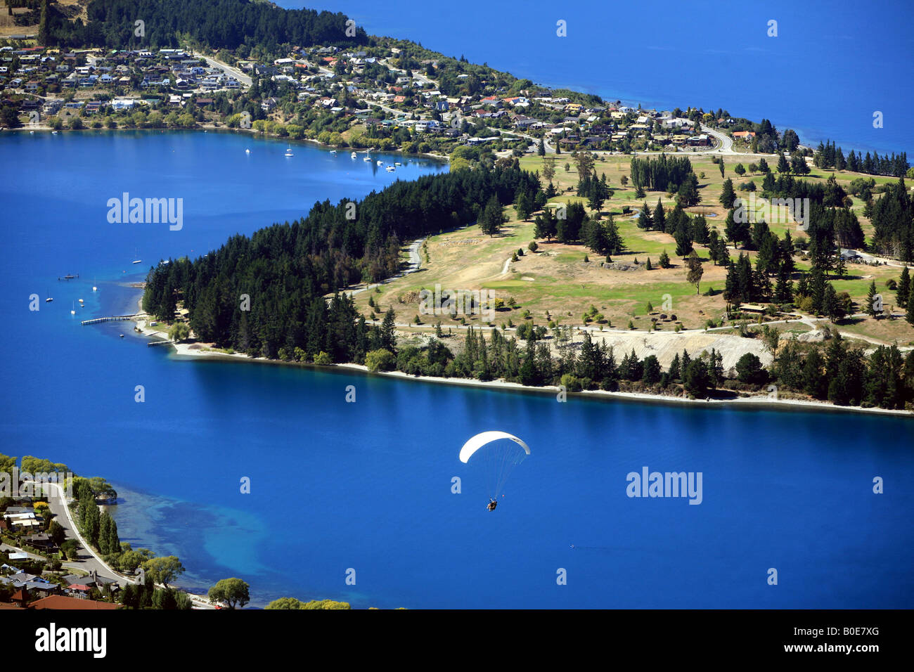 Luftaufnahme über Queenstown von oben von der Skyline Gondola lift