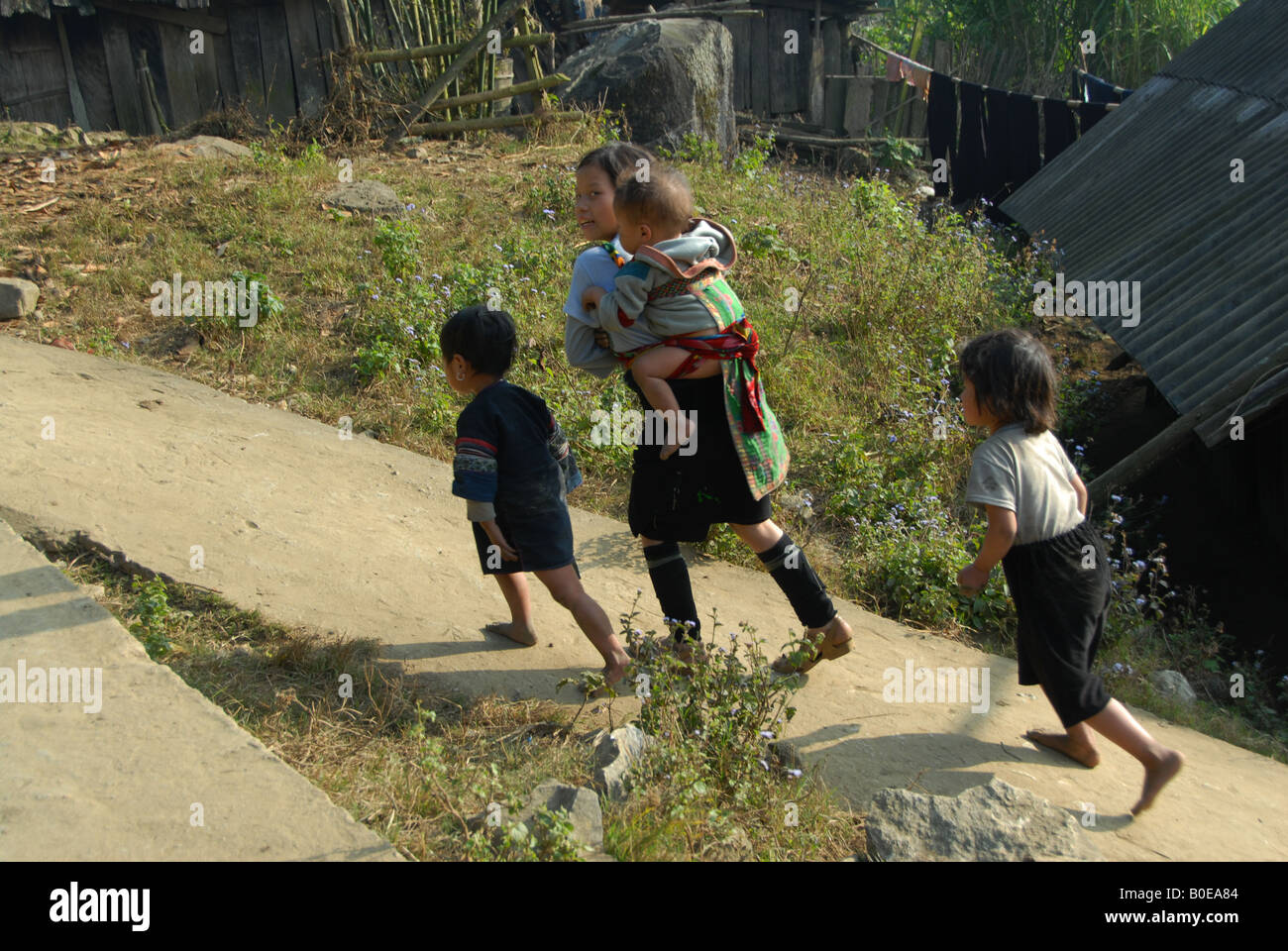 Sin Chai, Bergvolk Kinder goin zu Schule Stockfoto