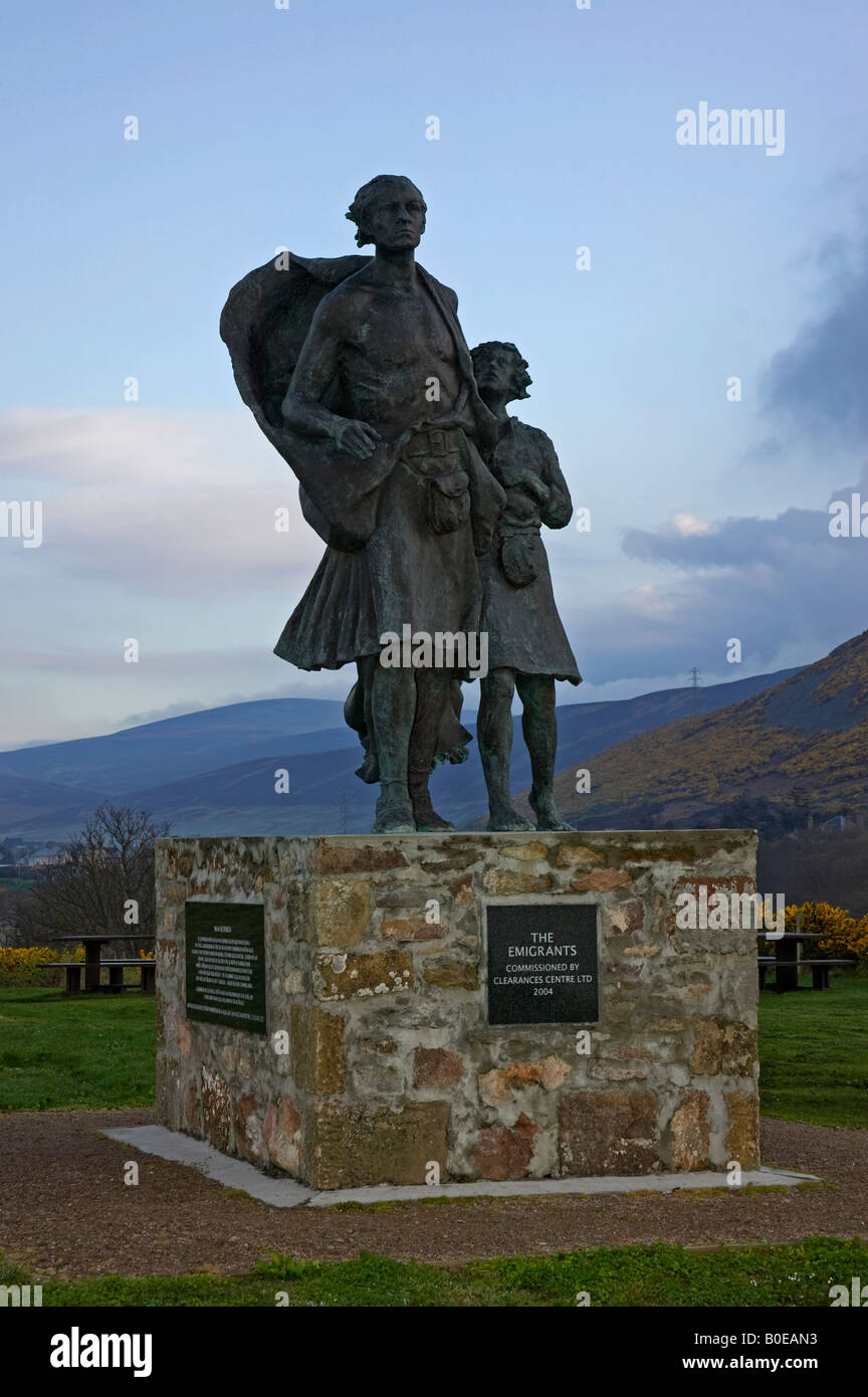 Die Auswanderer-Statue, Helmsdale, Sutherland, Schottland, UK, Europa Stockfoto