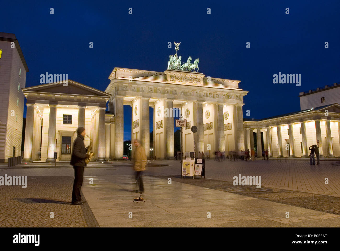 Brandenburger Tor von Nacht-Berlin-Deutschland Stockfoto