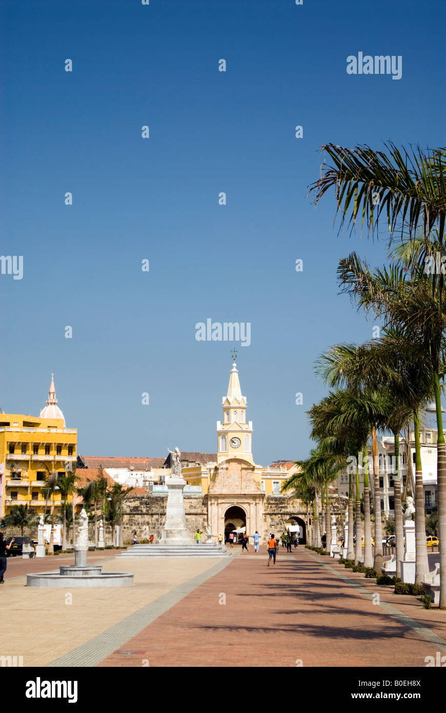 Allee an der Puerta del Reloj, Cartagena de Indias, Kolumbien Stockfoto