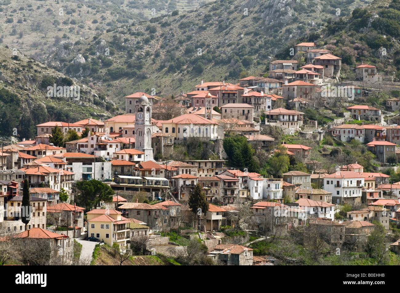 Das Dorf Dimitsana am Rande der Lousios Schlucht Arcadia zentralen Peloponnes Griechenland Stockfoto