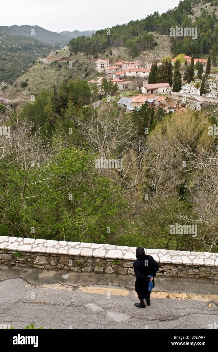 Blick über Dimitsana an die Spitze der Louisos Schlucht Arcadia zentralen Peloponnes Griechenland Stockfoto