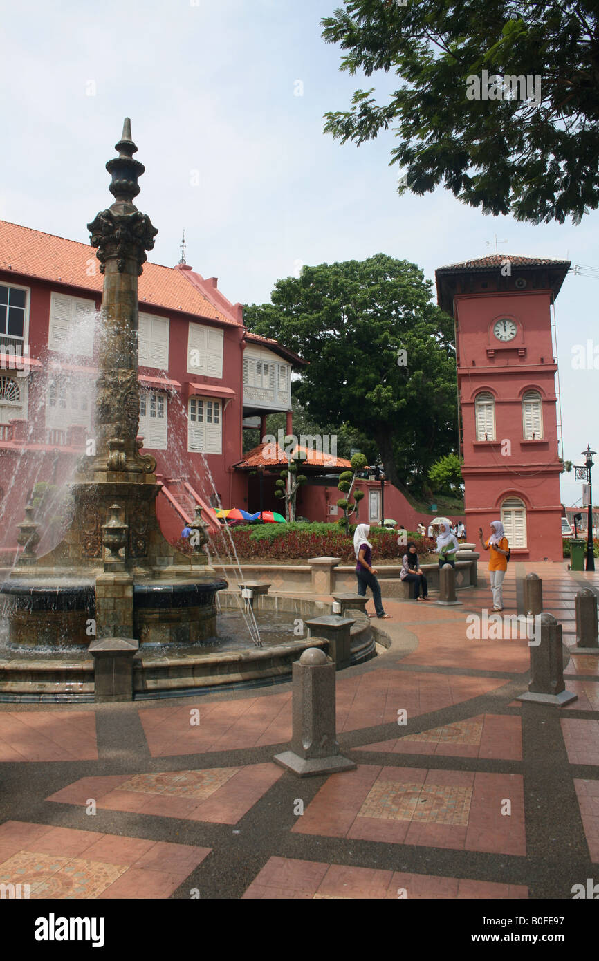 Queen Victoria Memorial Fountain und Stadthuys Museum Dutch Square Melaka Malaysia April 2008 Stockfoto