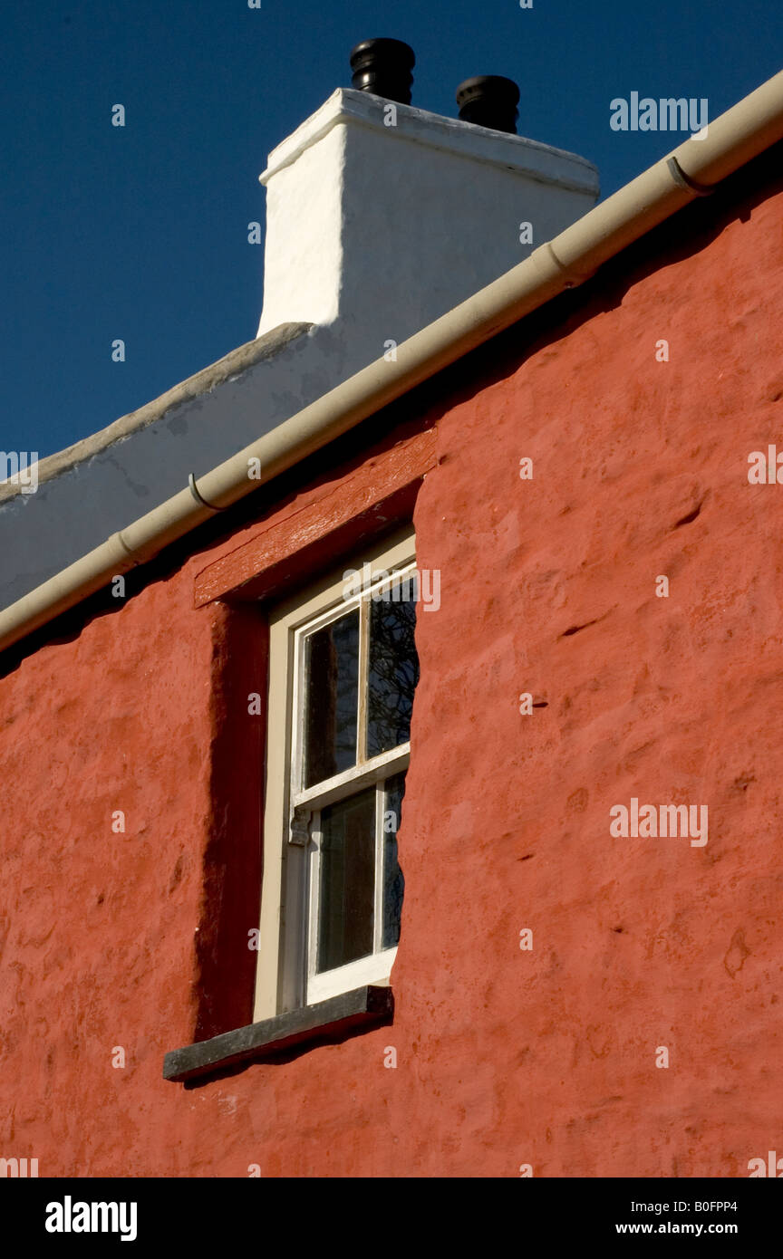 Walisische Häuschen Fenster bei Sonnenschein Stockfoto