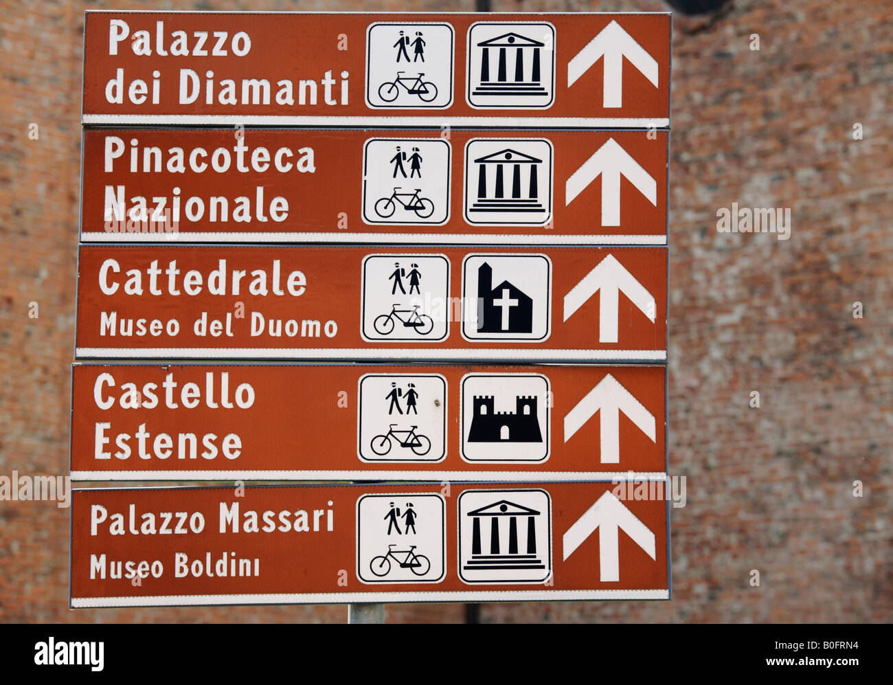 Tourist-Information zu den Wahrzeichen der Stadt, Ferrara, Italien Stockfoto