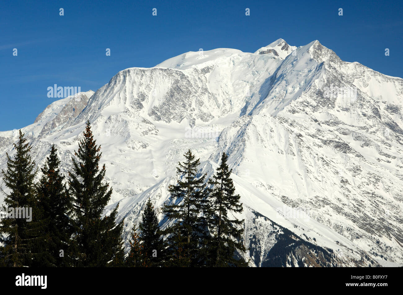 Massiv des Mont Blanc f l t R Aiguille du Gouter Dome du Gouter Mont Blanc Peak, Haute Savoie, Frankreich Stockfoto