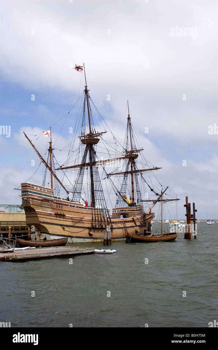 Nachbildung der Mayflower II im Hafen von Plymouth Stockfoto