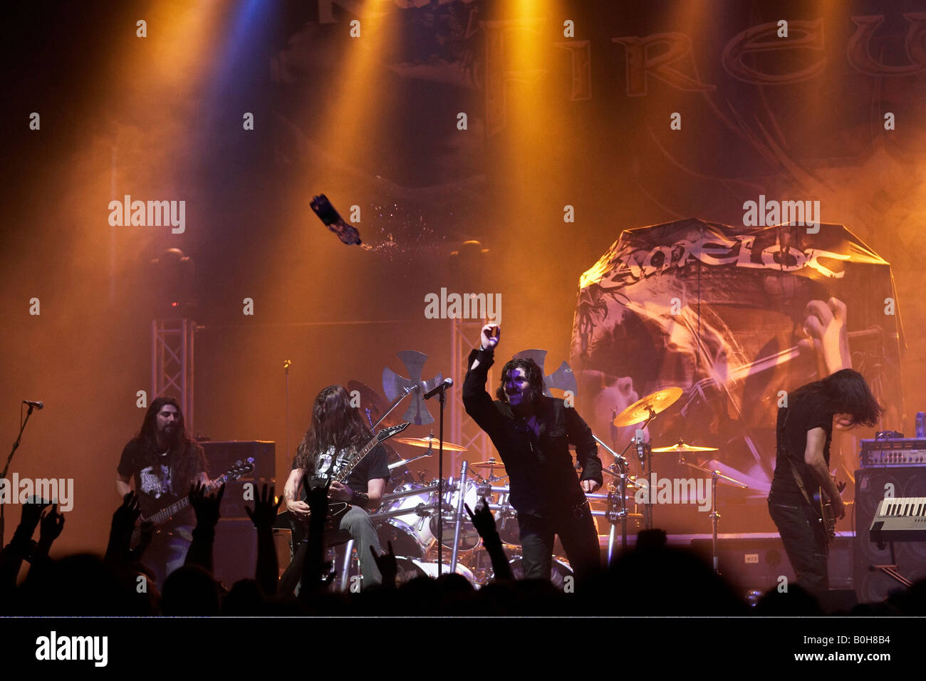 FIREWIND, griechische Power-Metal-Band im Konzert in der Z7 Konzertfabrik, Unterstützung von Akt für Kamelot auf ihrer Tour 2008, Gesang: Apo Stockfoto